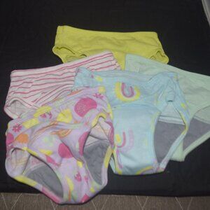 Fruit of the Loom 5 Girls 2T-3T training underwear